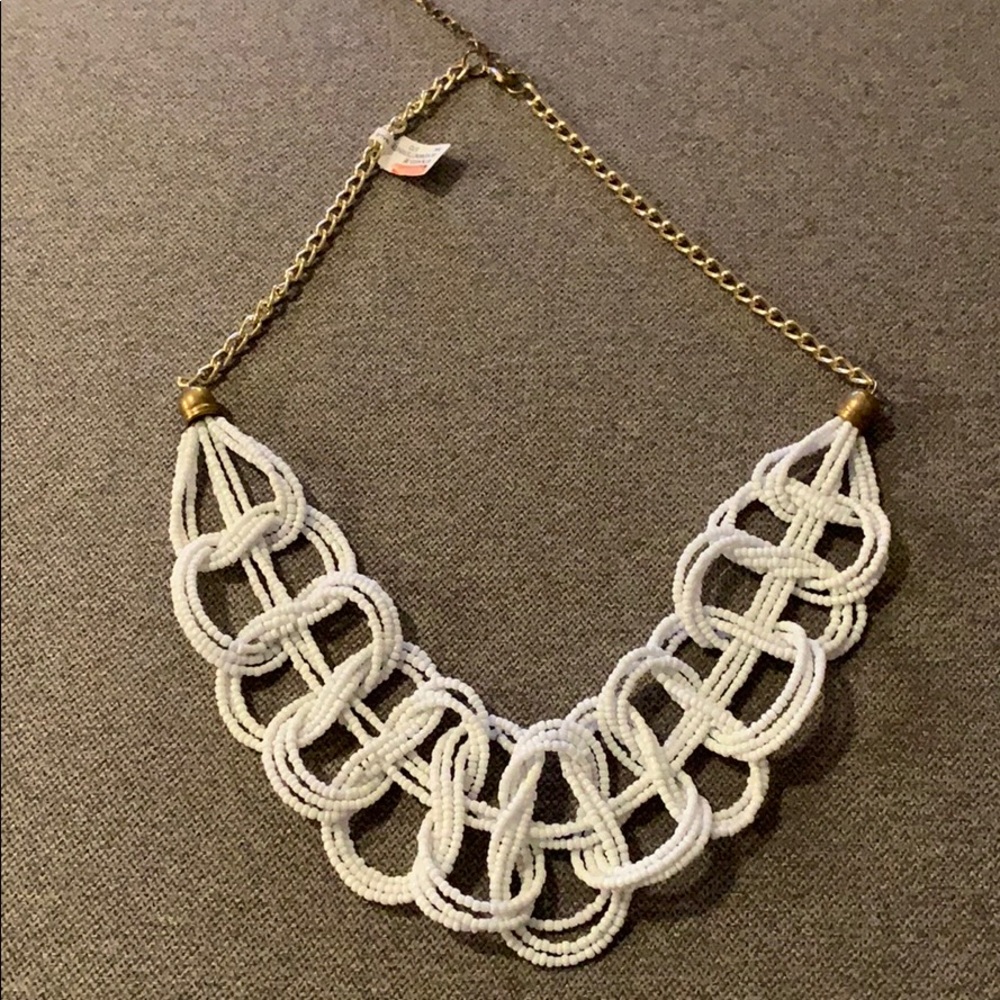 Francesca’s White Beaded Necklace